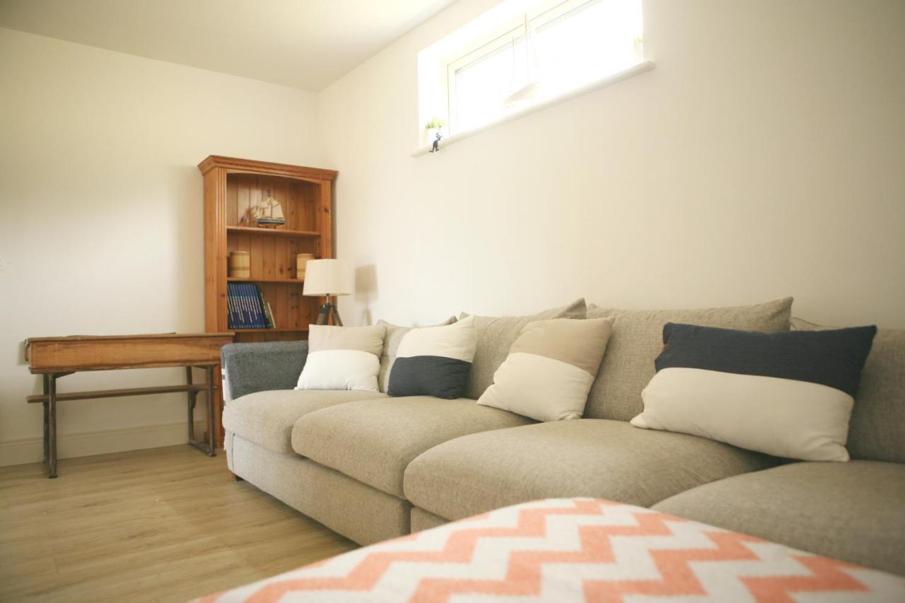 Ocean Breeze Villa Cork Luaran gambar